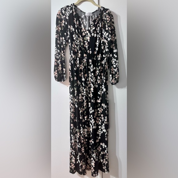 Kayleigh Floral Black Maxi Dress - Picture 1 of 5